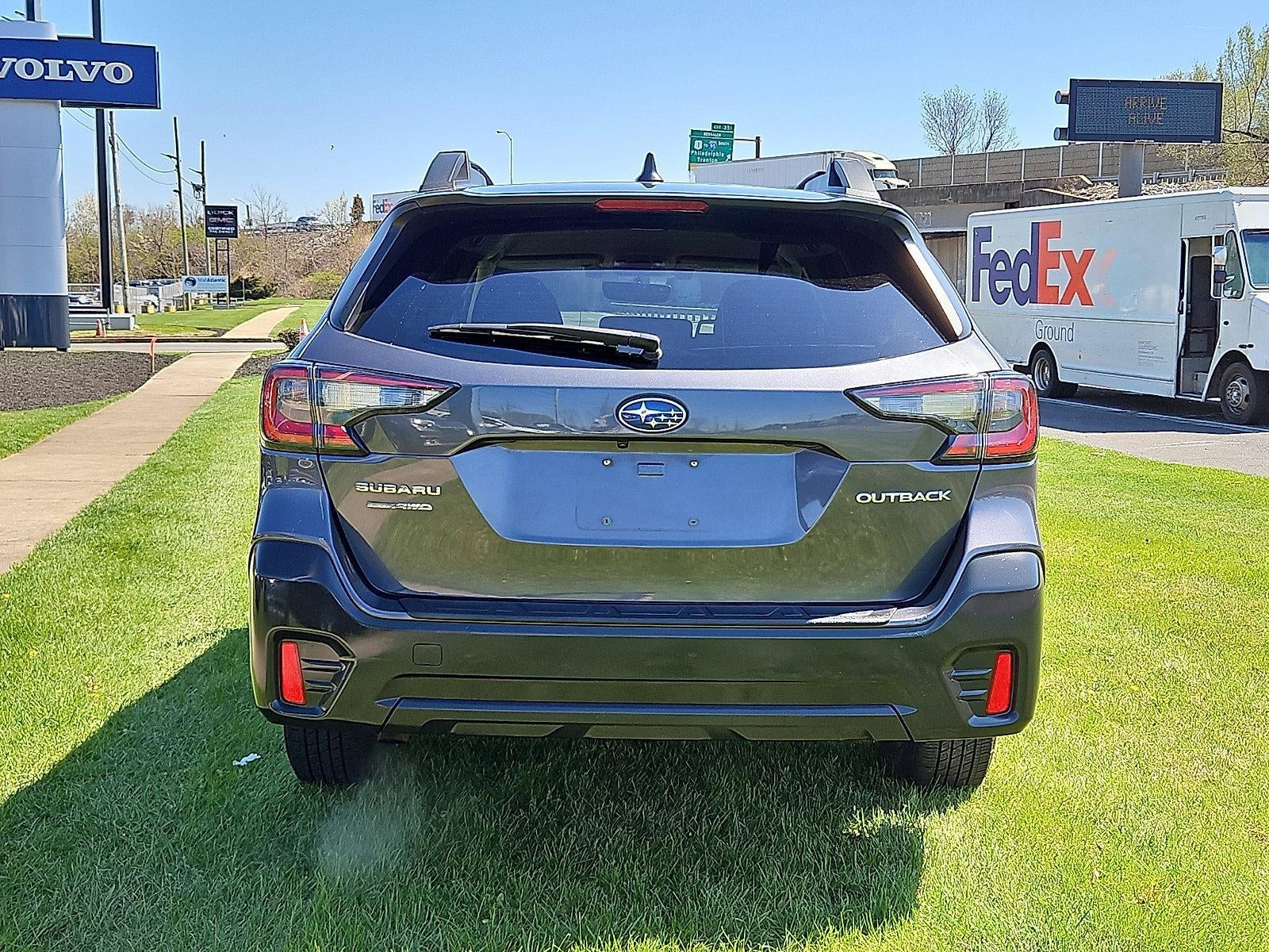 2022 Subaru Outback Premium CVT