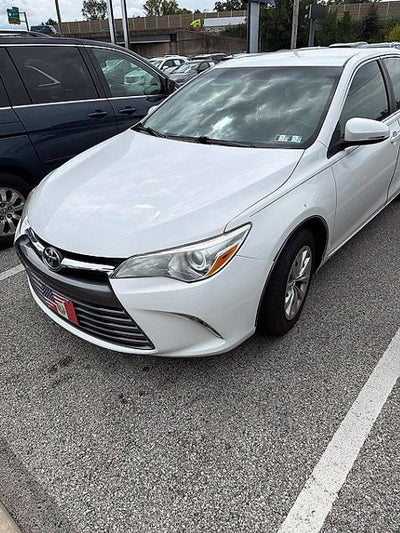 2015 Toyota Camry 4dr Sdn I4 Auto LE (SE)