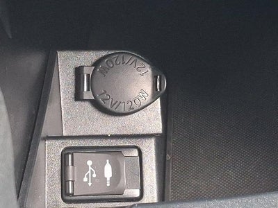 2015 Toyota Camry 4dr Sdn I4 Auto LE (SE)