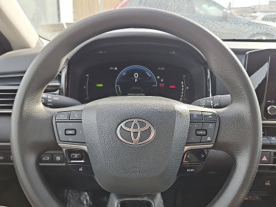 2025 Toyota Camry LE AWD (Natl)