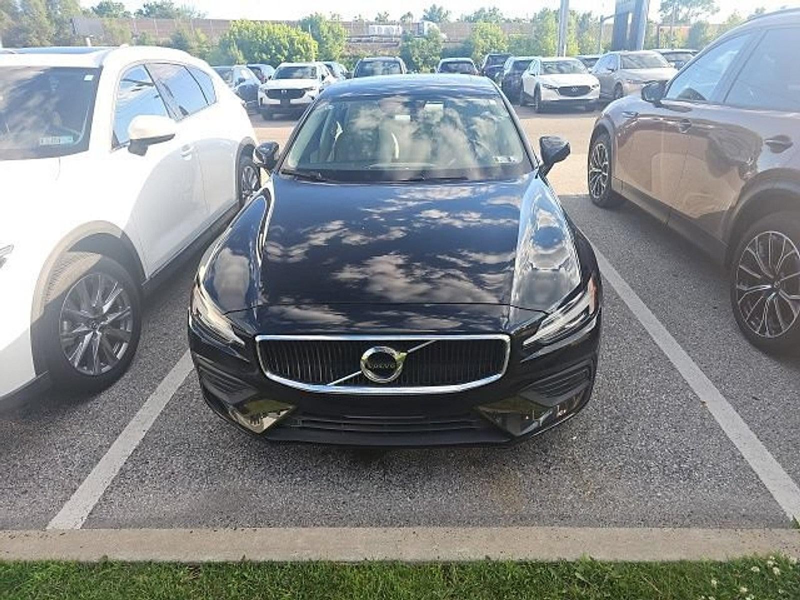 2020 Volvo S60 T6 AWD Momentum