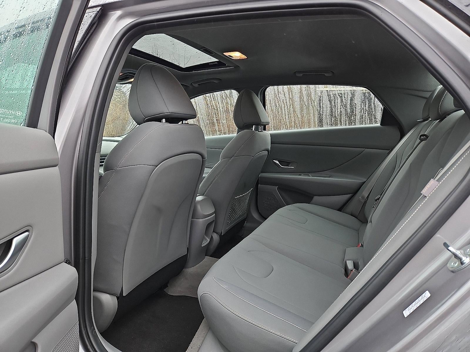 2024 Hyundai ELANTRA SEL IVT