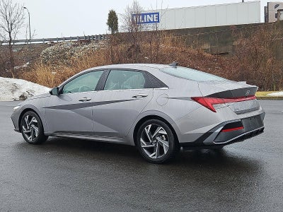 2024 Hyundai ELANTRA SEL IVT