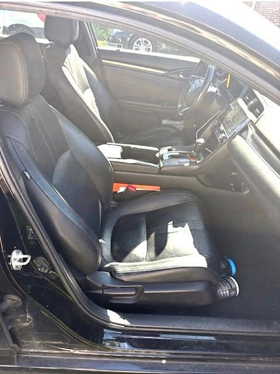 2018 Honda Civic Hatchback EX-L Navi CVT