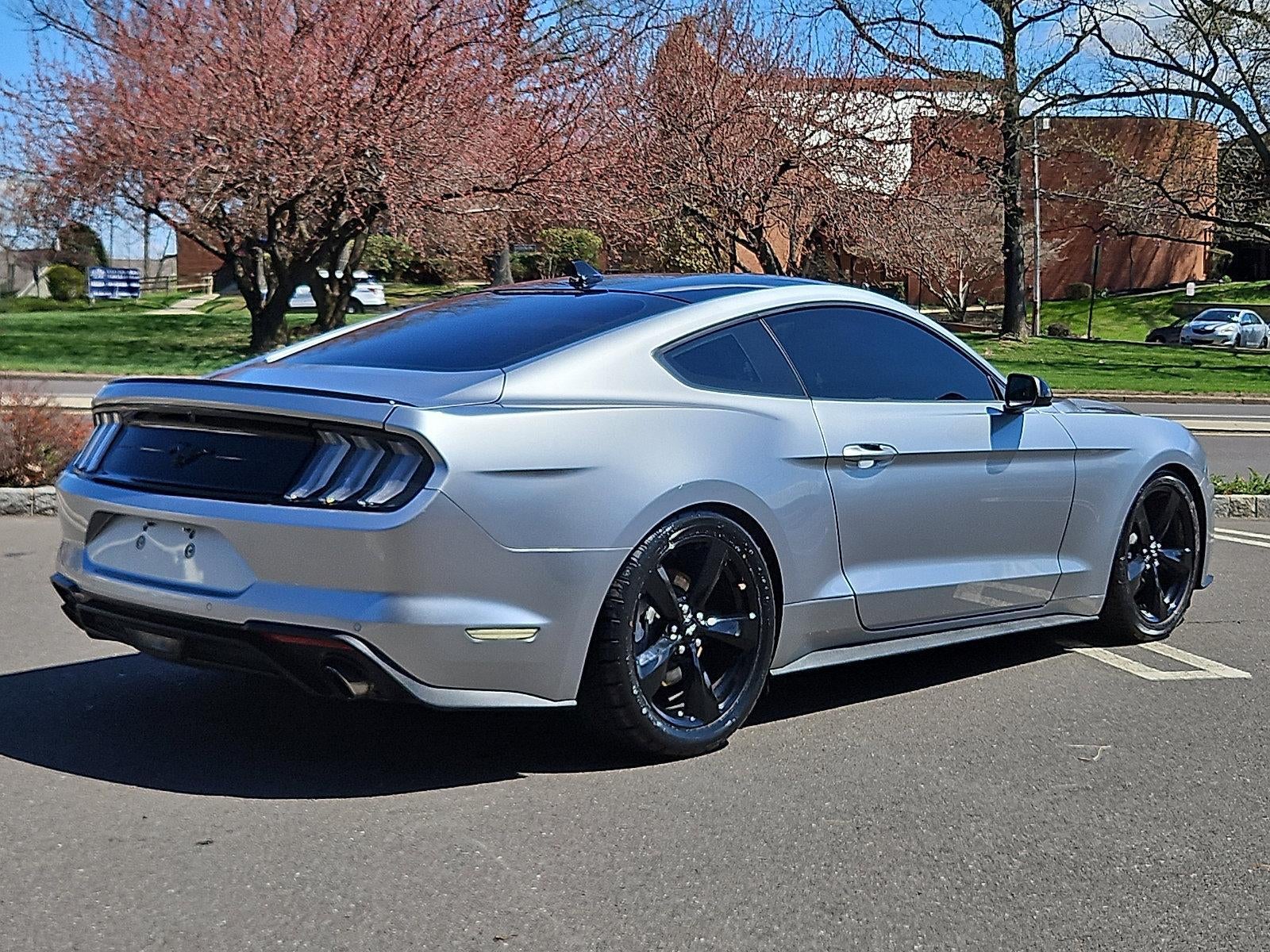 2021 Ford Mustang EcoBoost Fastback