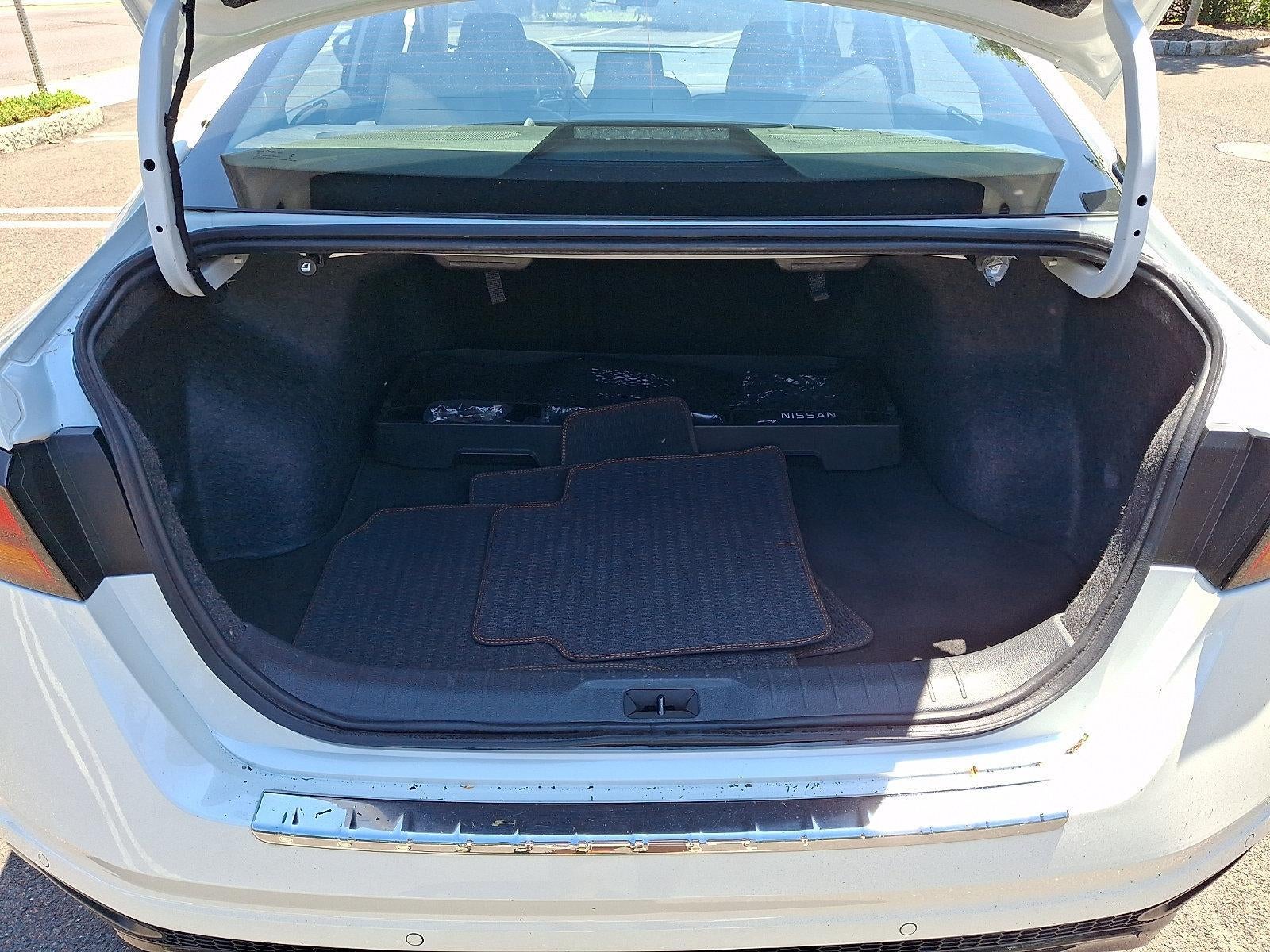 2023 Nissan Altima SR