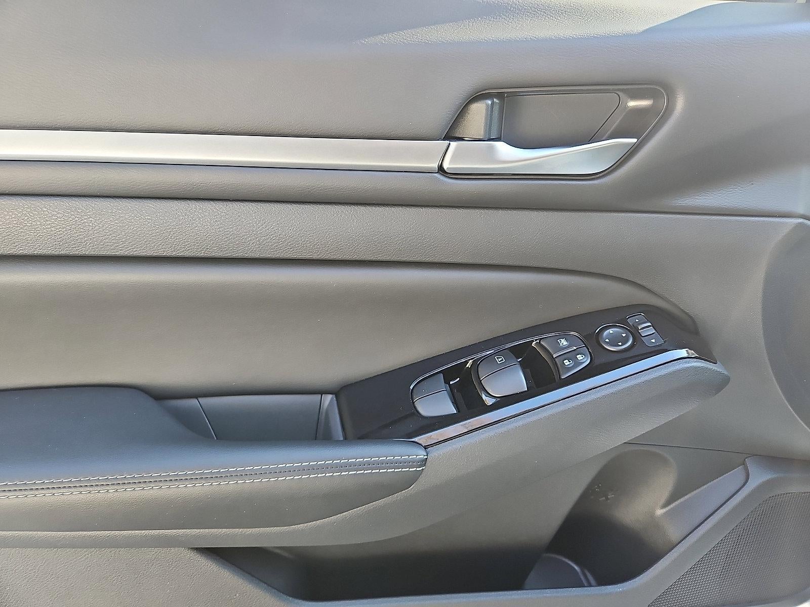 2023 Nissan Altima SV