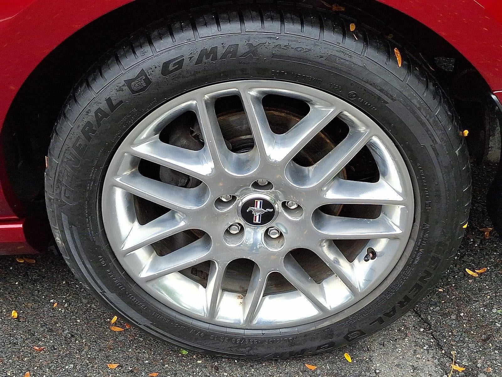 2014 Ford Mustang 2dr Cpe V6