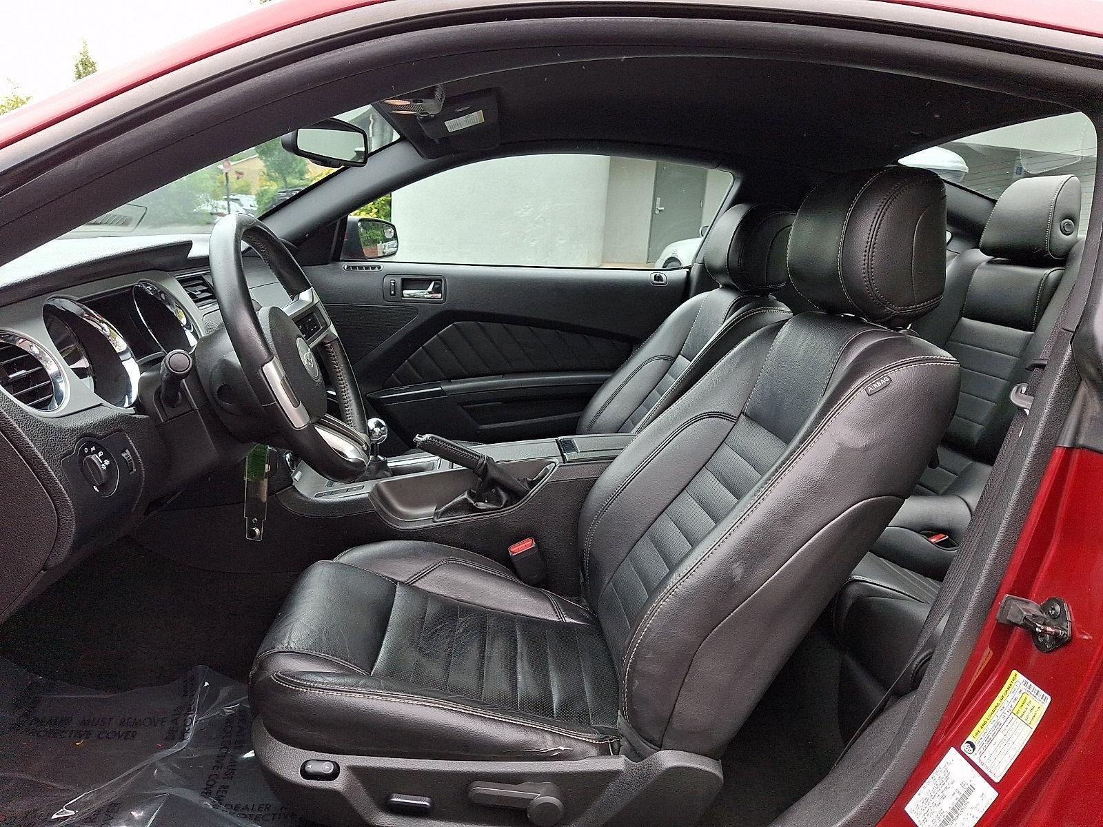 2014 Ford Mustang 2dr Cpe V6