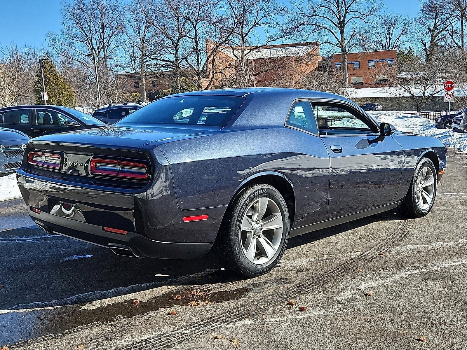 2016 Dodge Challenger 2dr Cpe SXT