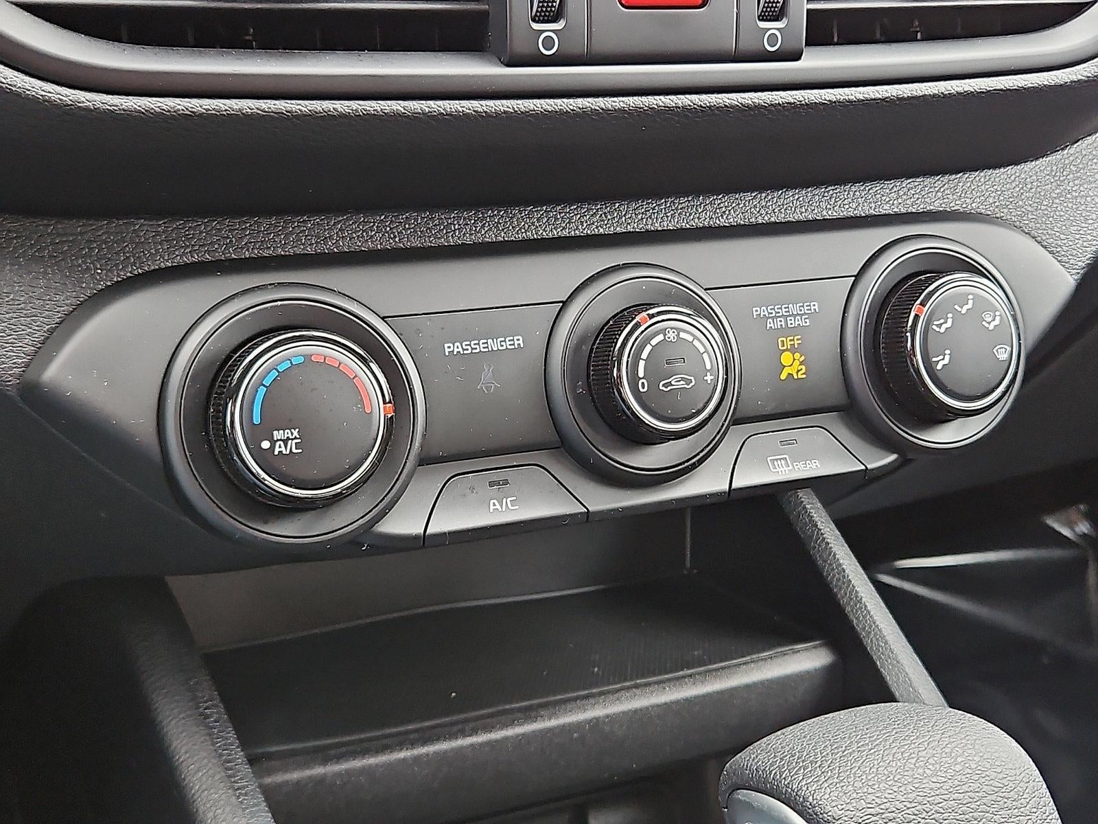 2024 Kia Forte LXS IVT