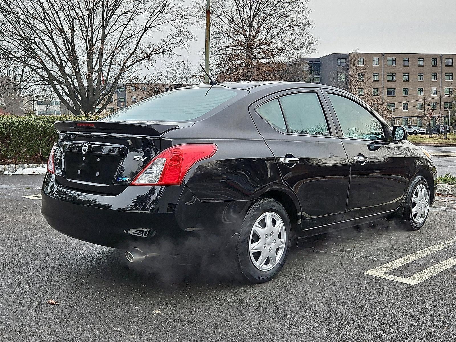 2014 Nissan Versa 4dr Sdn CVT 1.6 SV