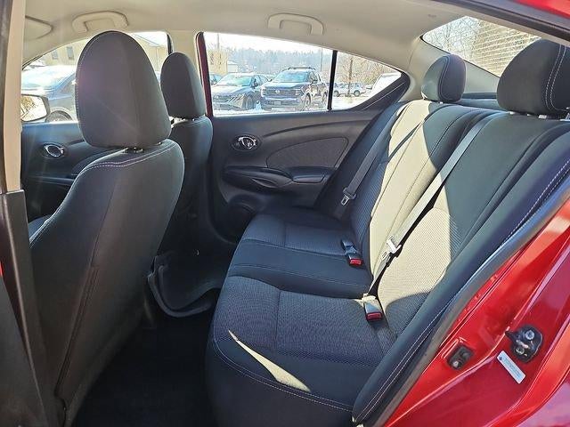 2015 Nissan Versa 4dr Sdn CVT 1.6 SV