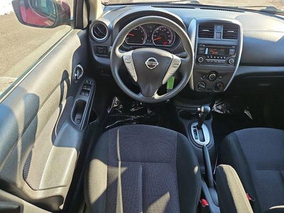 2015 Nissan Versa 4dr Sdn CVT 1.6 SV