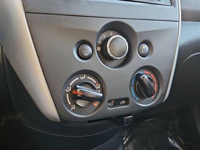 2015 Nissan Versa 4dr Sdn CVT 1.6 SV