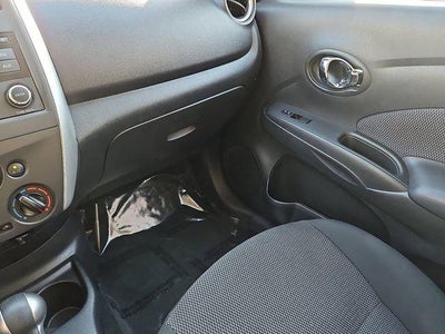 2015 Nissan Versa 4dr Sdn CVT 1.6 SV