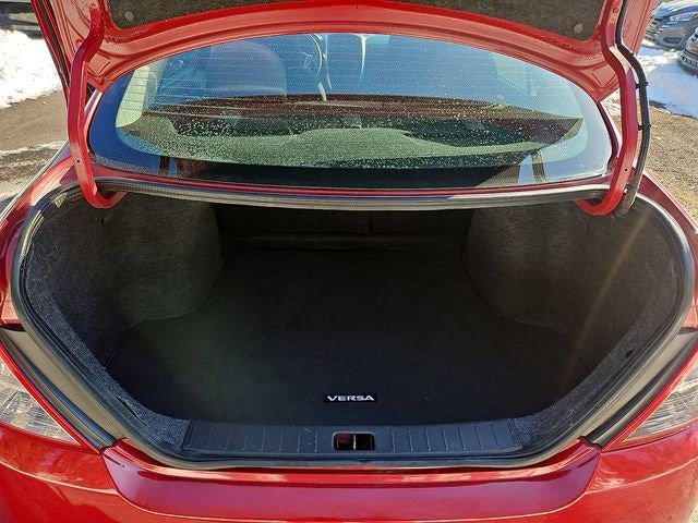 2015 Nissan Versa 4dr Sdn CVT 1.6 SV