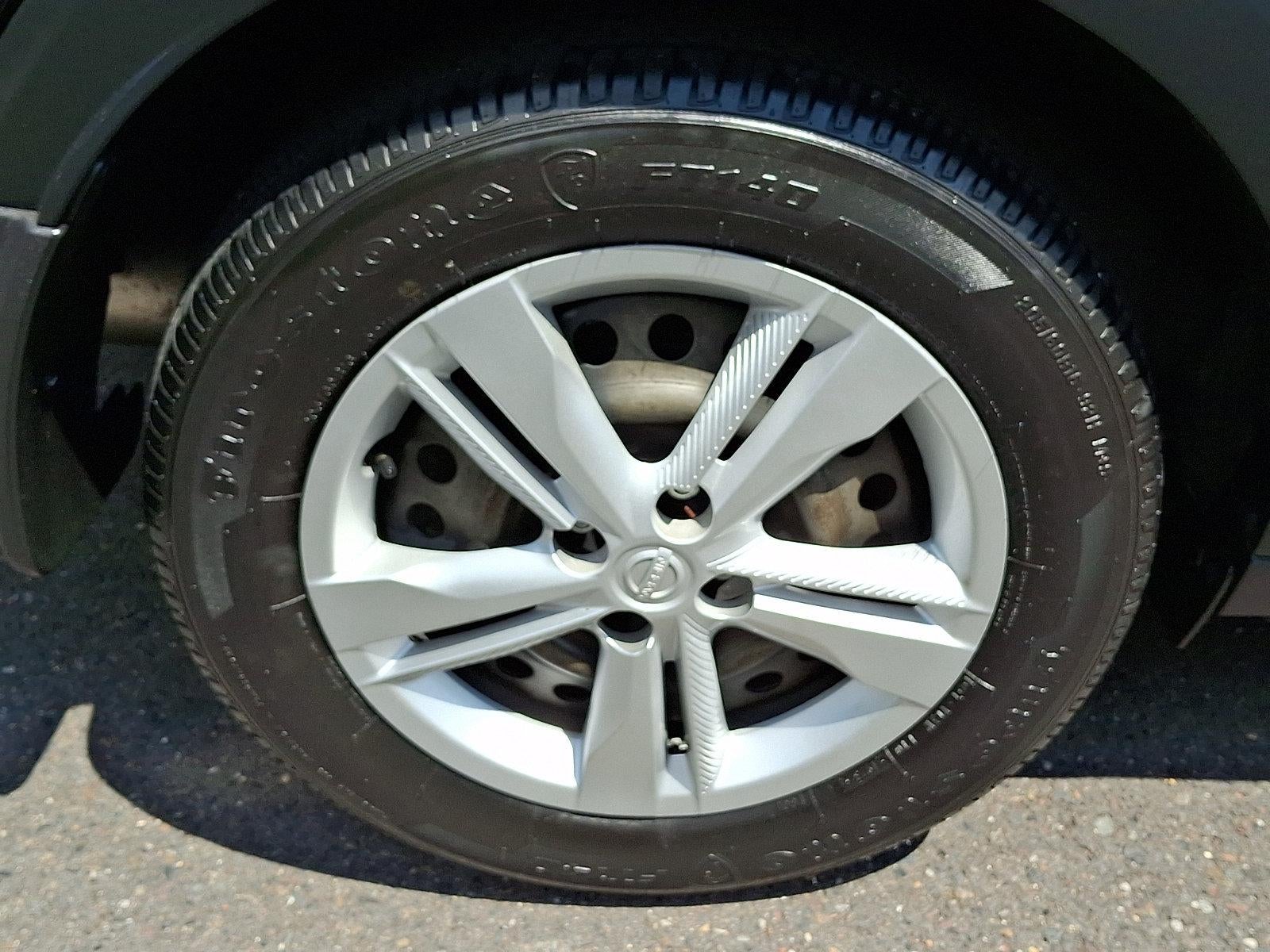 2023 Nissan Kicks S