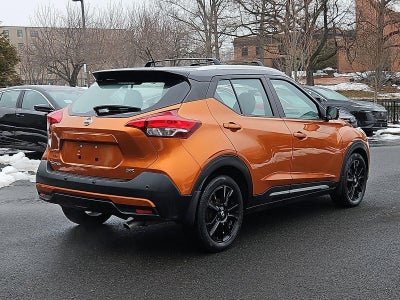 2020 Nissan Kicks SR