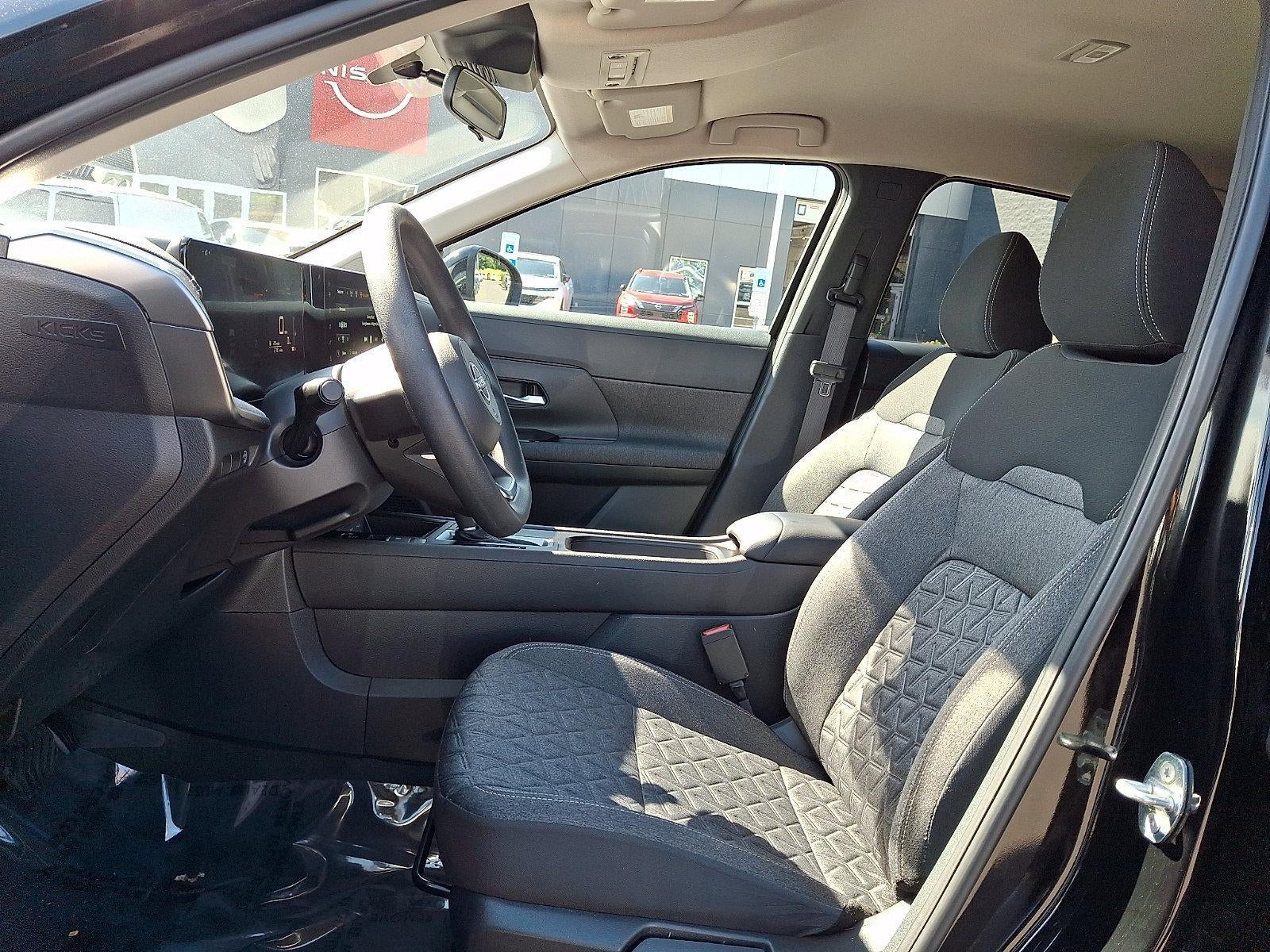 2025 Nissan Kicks SV