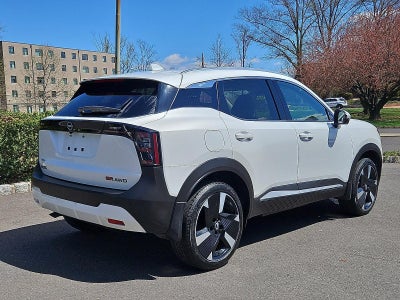 2025 Nissan Kicks SR