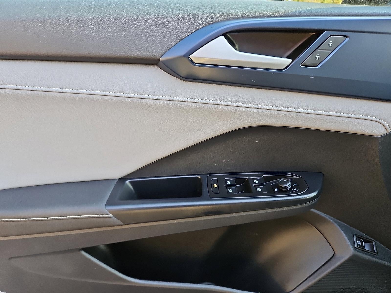 2024 Volkswagen Taos SE 4MOTION