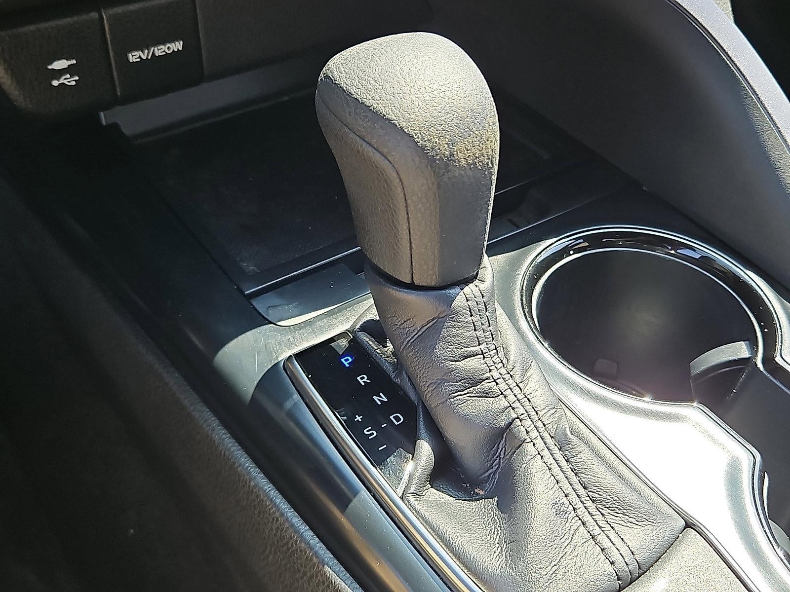 2019 Toyota Camry LE Auto (SE)