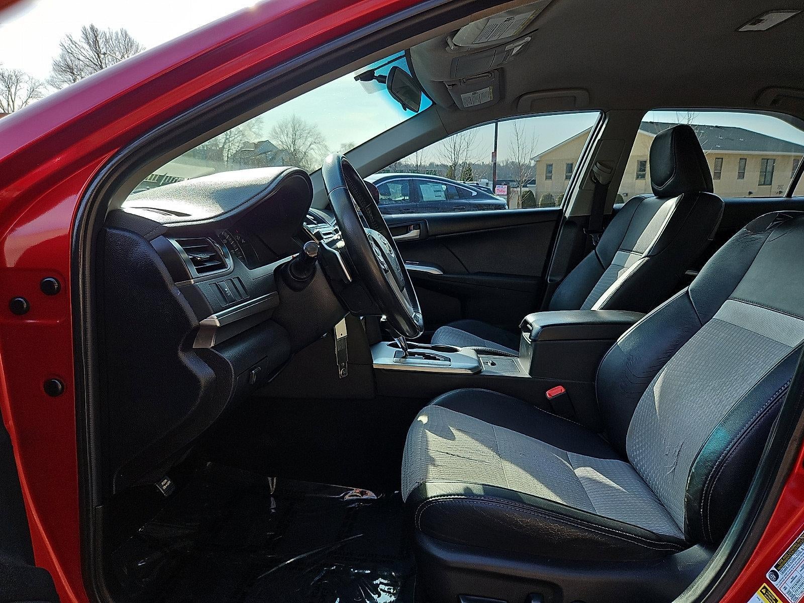 2012 Toyota Camry 4dr Sdn I4 Auto SE (Natl)