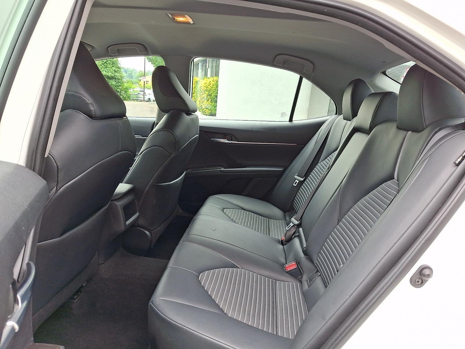 2021 Toyota Camry SE Nightshade Auto (Natl)