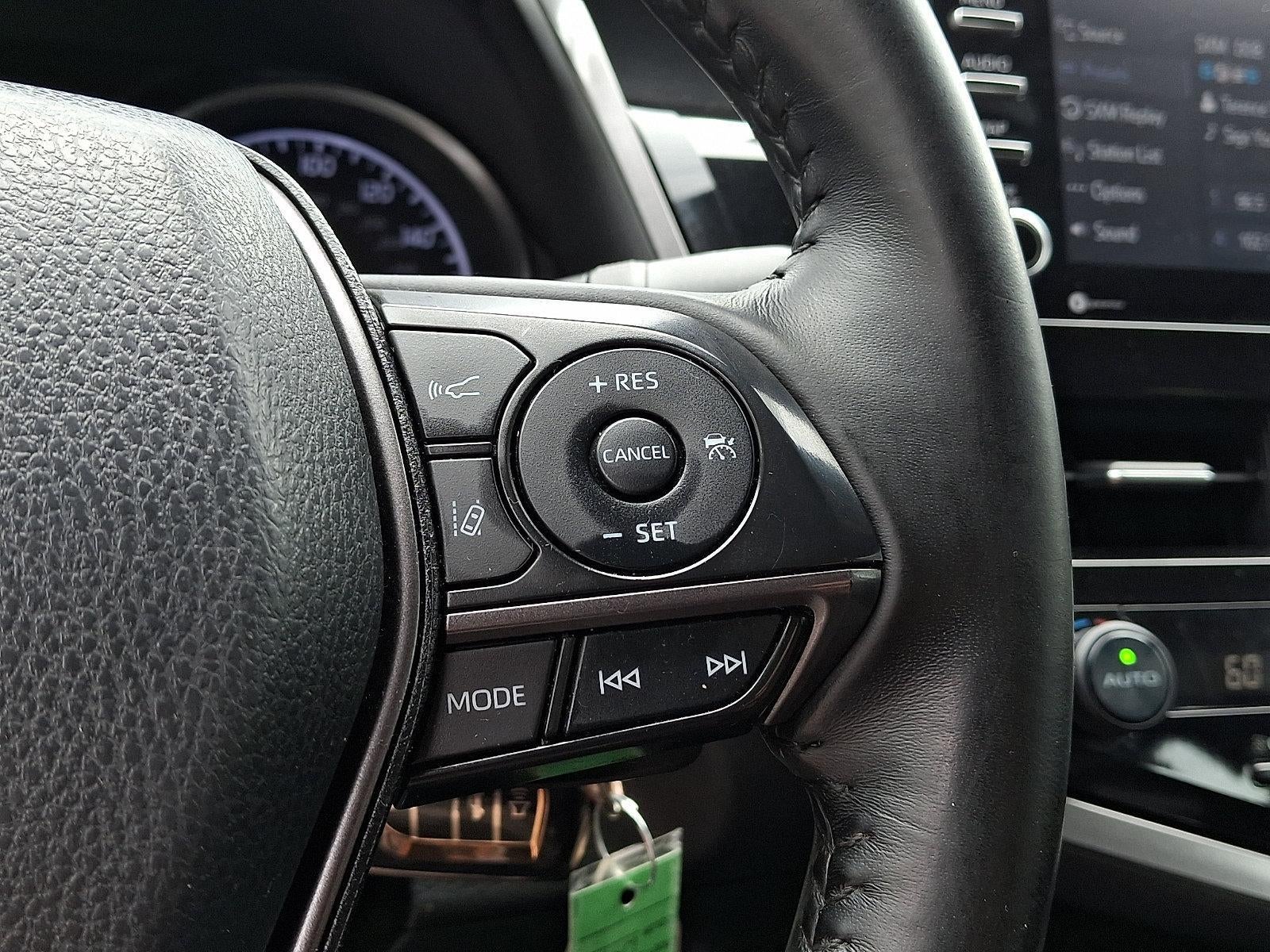 2021 Toyota Camry SE Nightshade Auto (Natl)