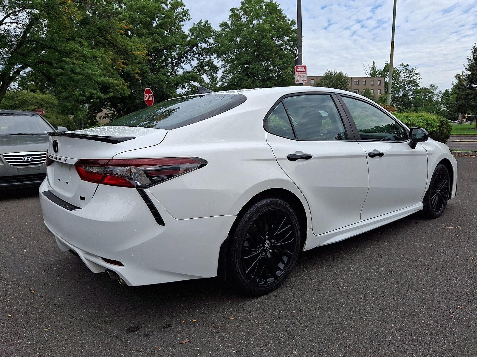 2021 Toyota Camry SE Nightshade Auto (Natl)