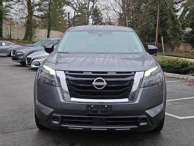 2023 Nissan Pathfinder S