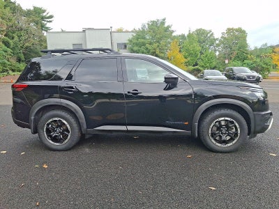 2024 Nissan Pathfinder Rock Creek®