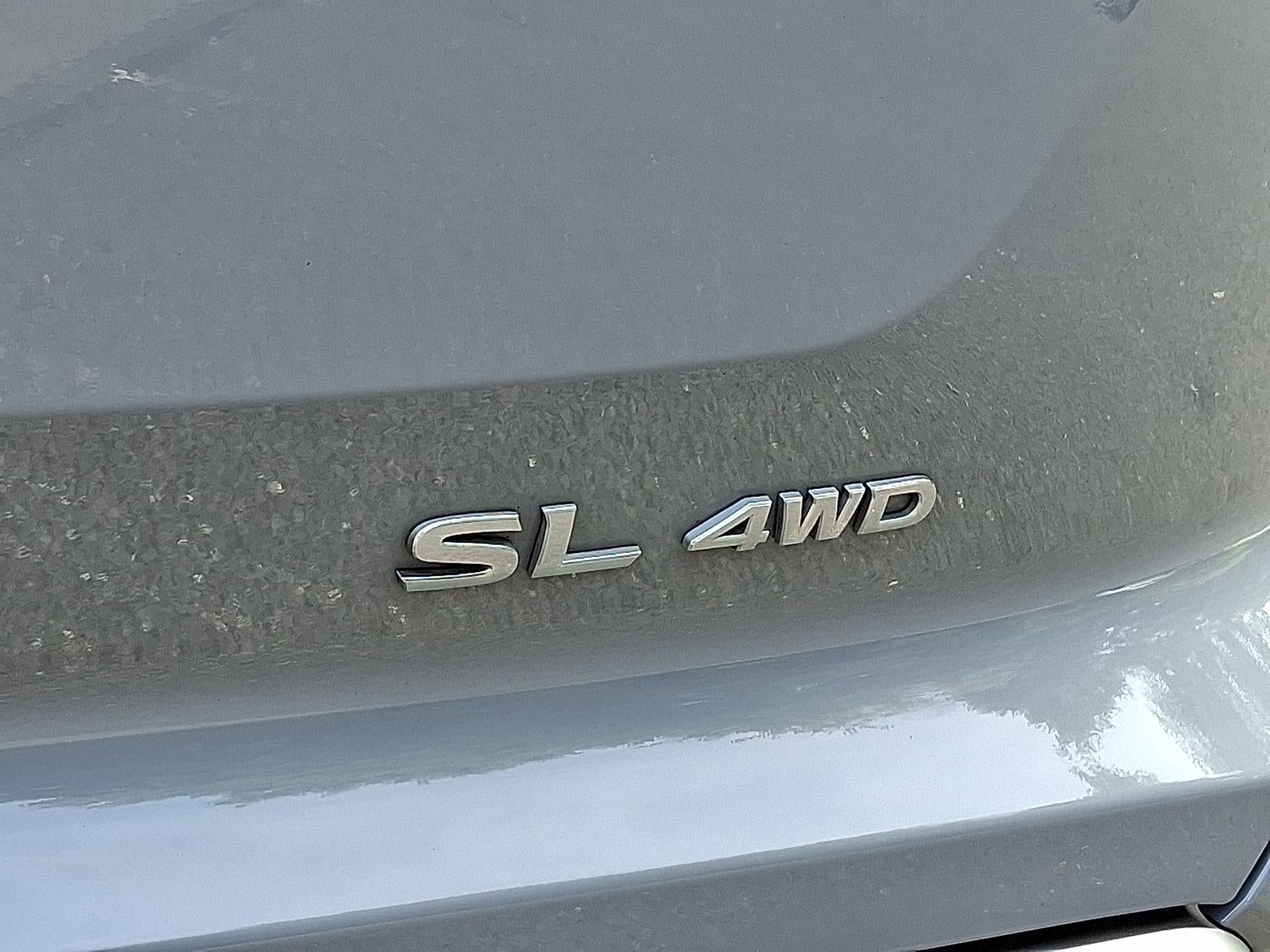 2024 Nissan Pathfinder SL