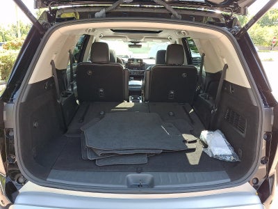 2024 Nissan Pathfinder SL