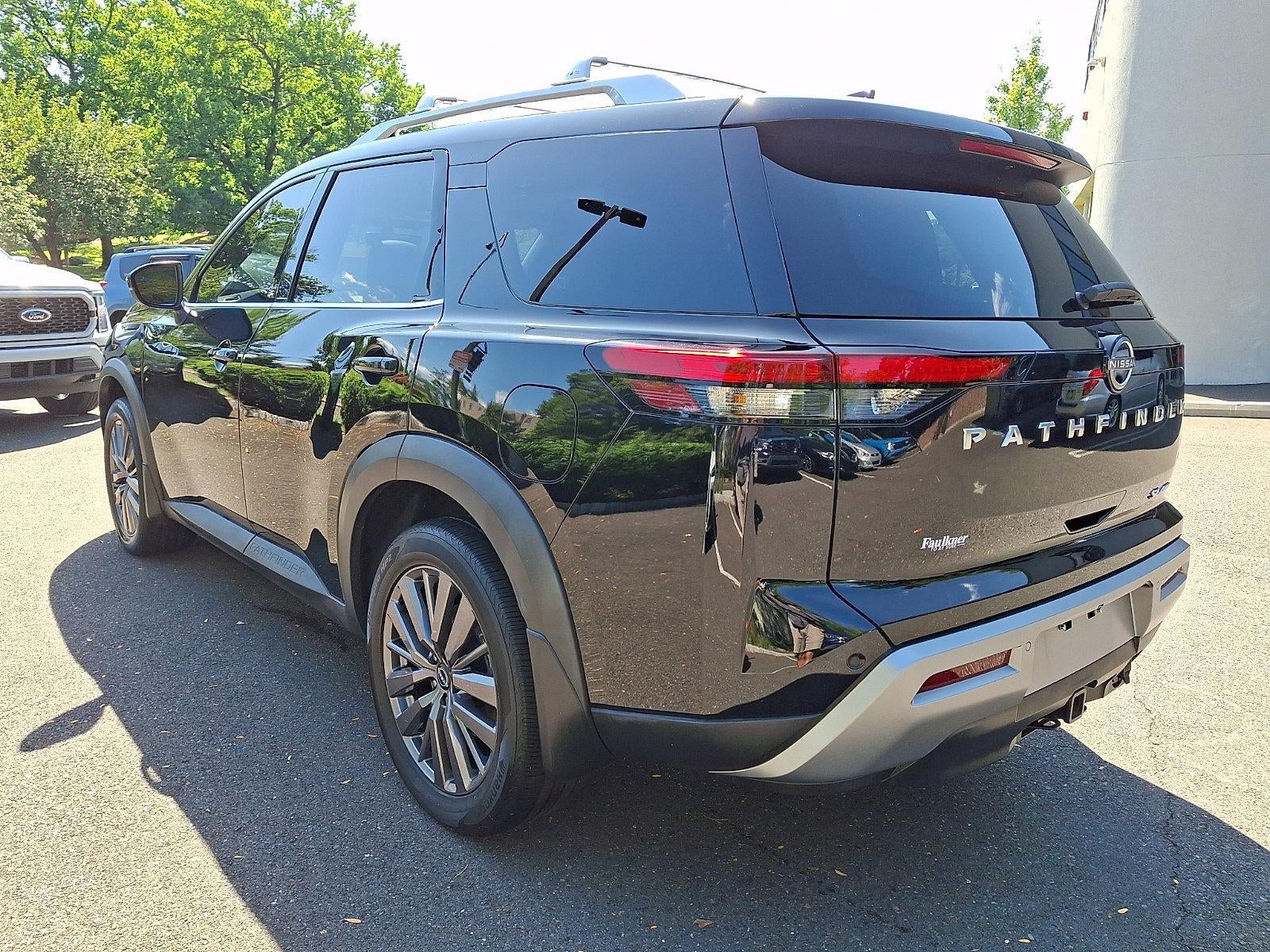 2024 Nissan Pathfinder SL