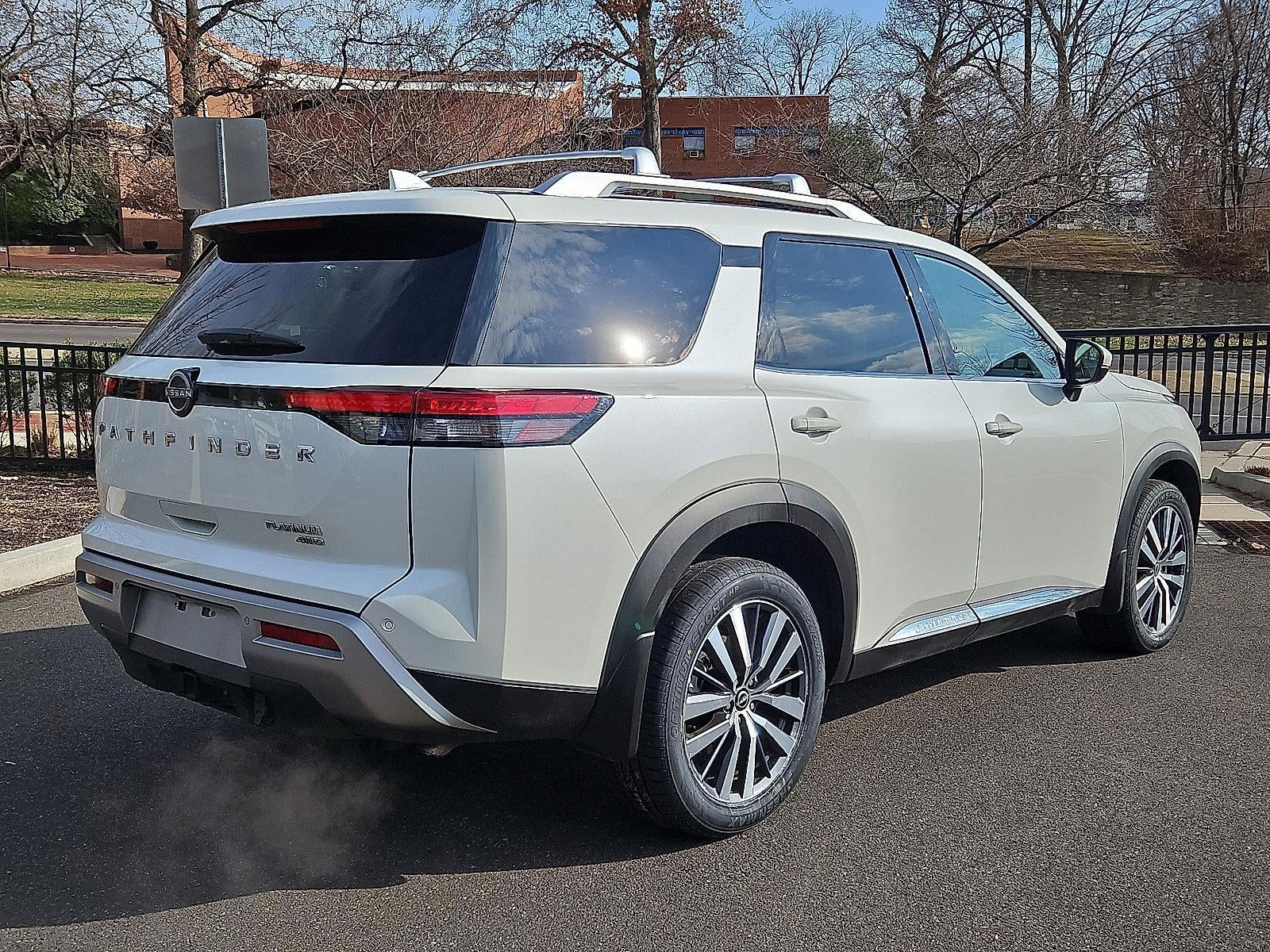 2022 Nissan Pathfinder Platinum