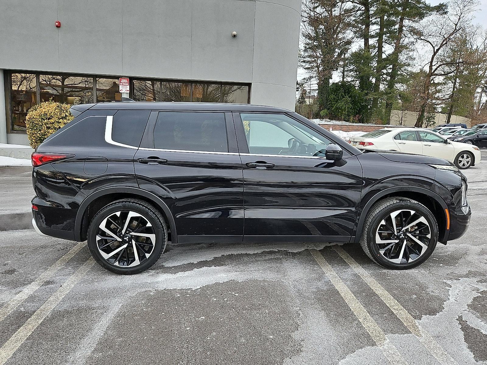 2023 Mitsubishi Outlander SE S-AWC