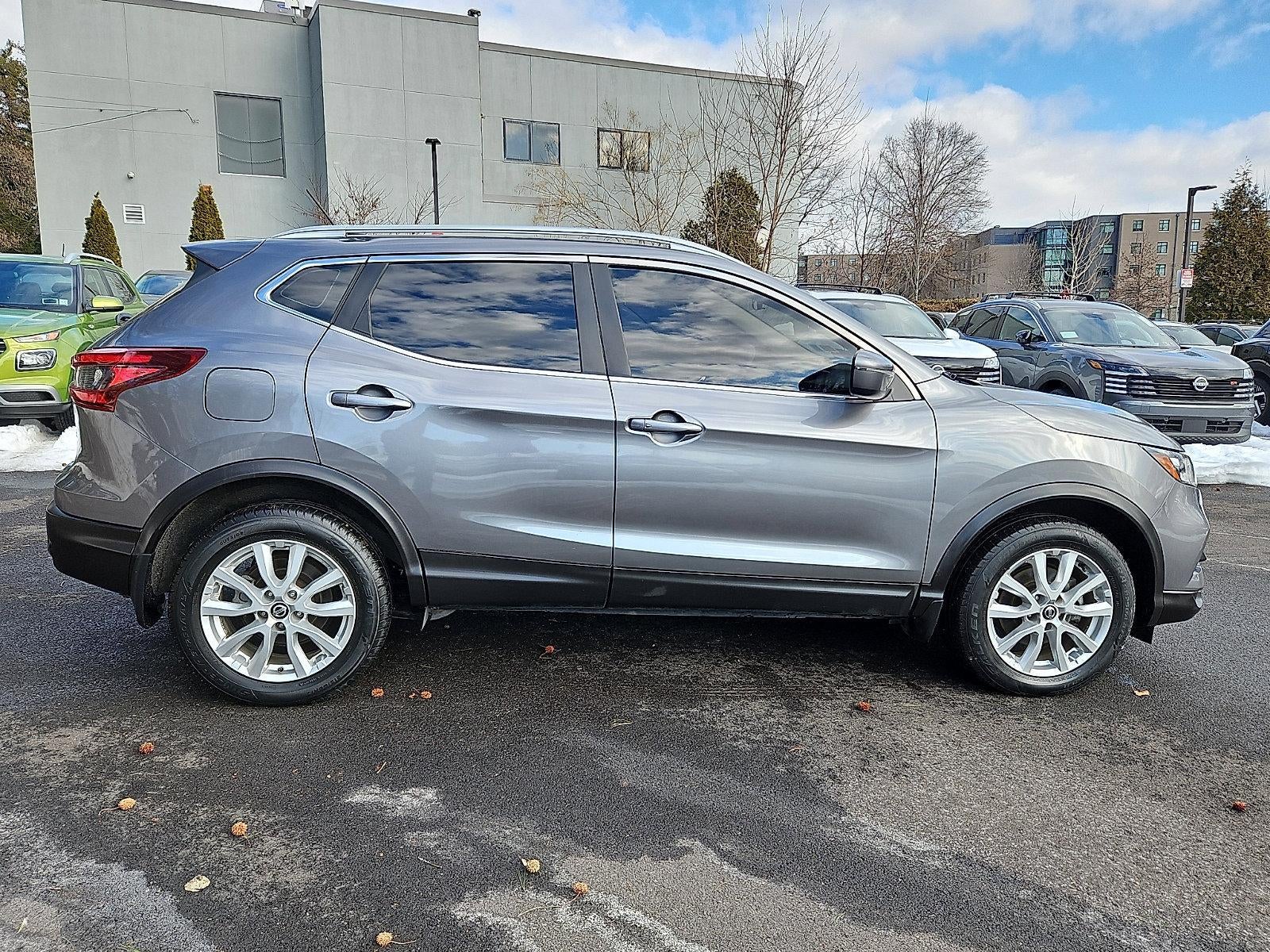 2022 Nissan Rogue Sport SV