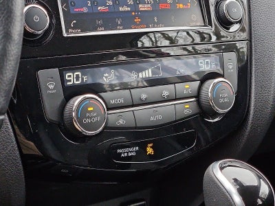 2022 Nissan Rogue Sport SV