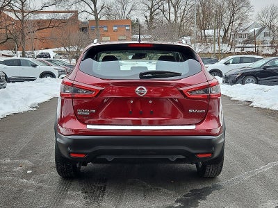 2022 Nissan Rogue Sport SV