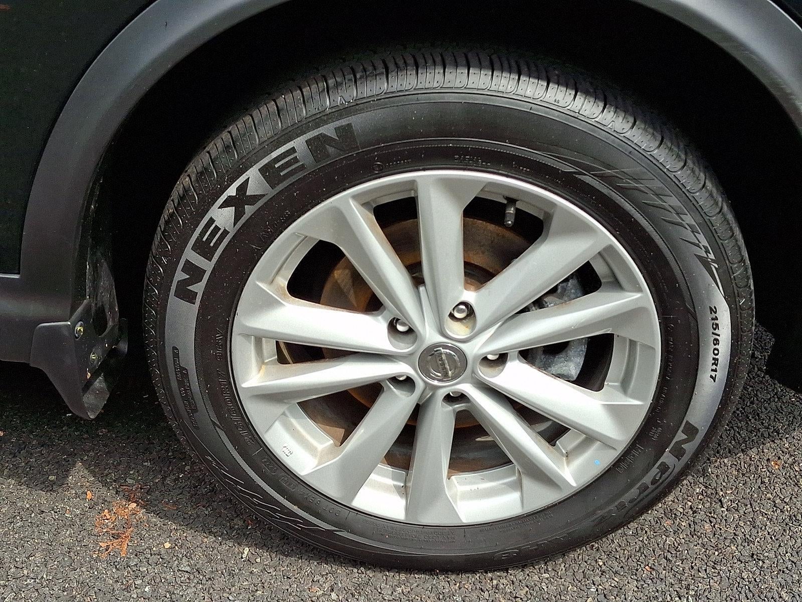 2017 Nissan Rogue Sport FWD SV