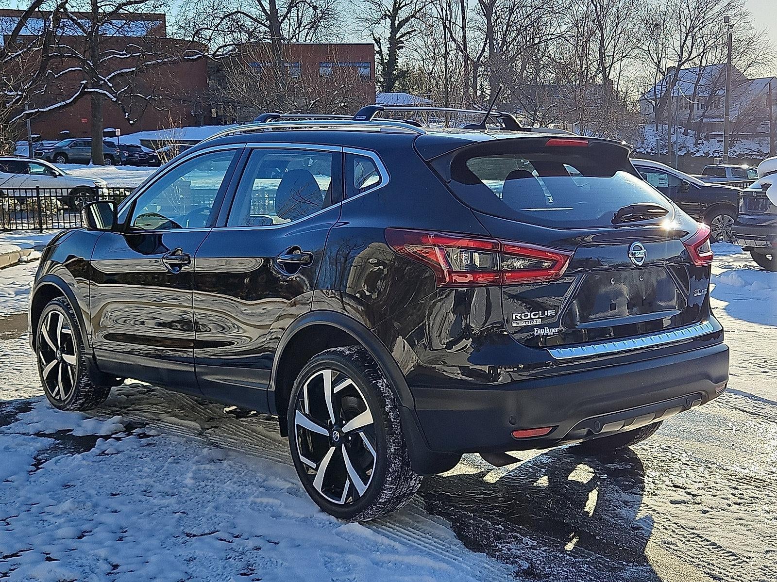 2022 Nissan Rogue Sport SL