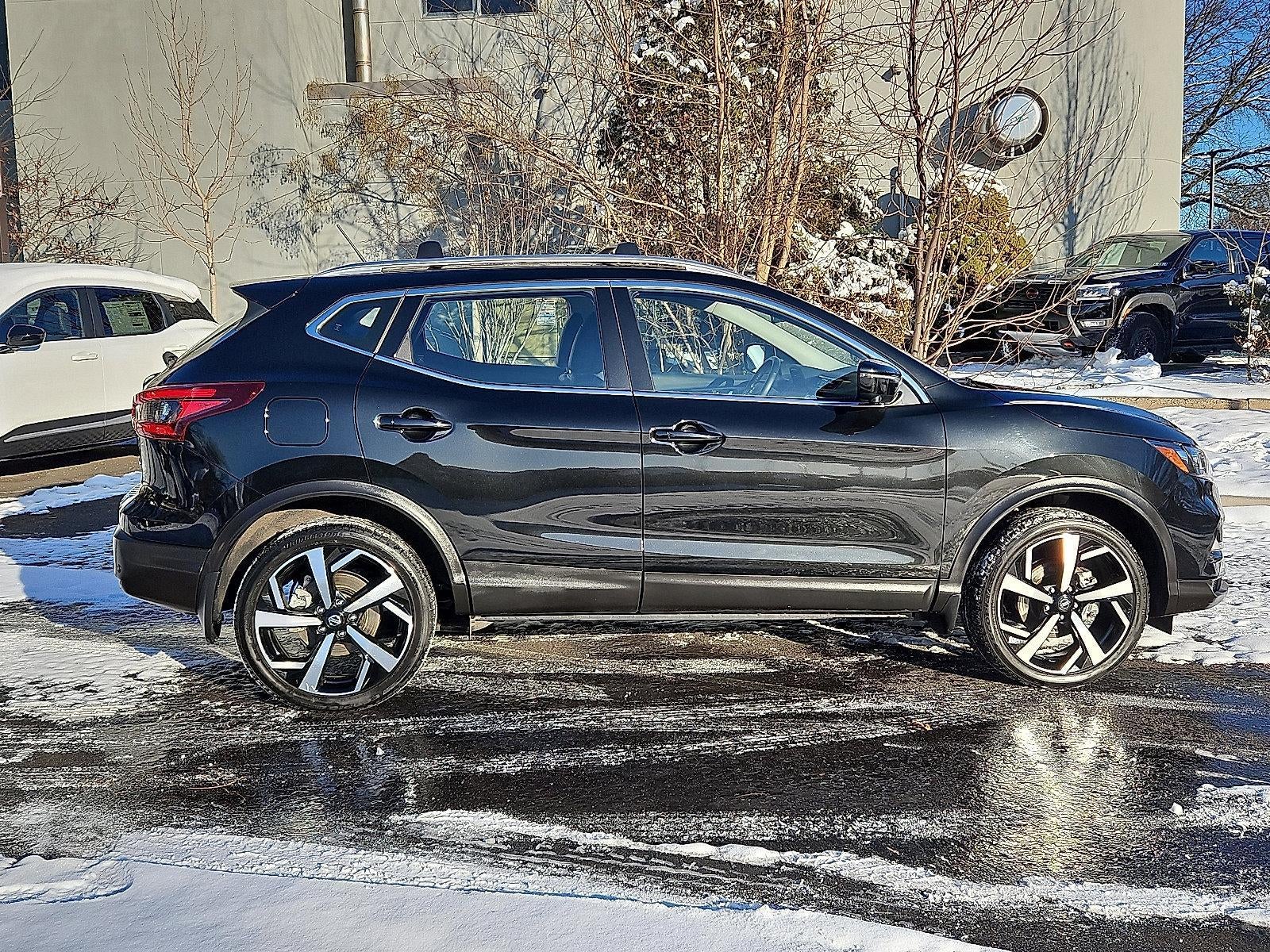 2022 Nissan Rogue Sport SL