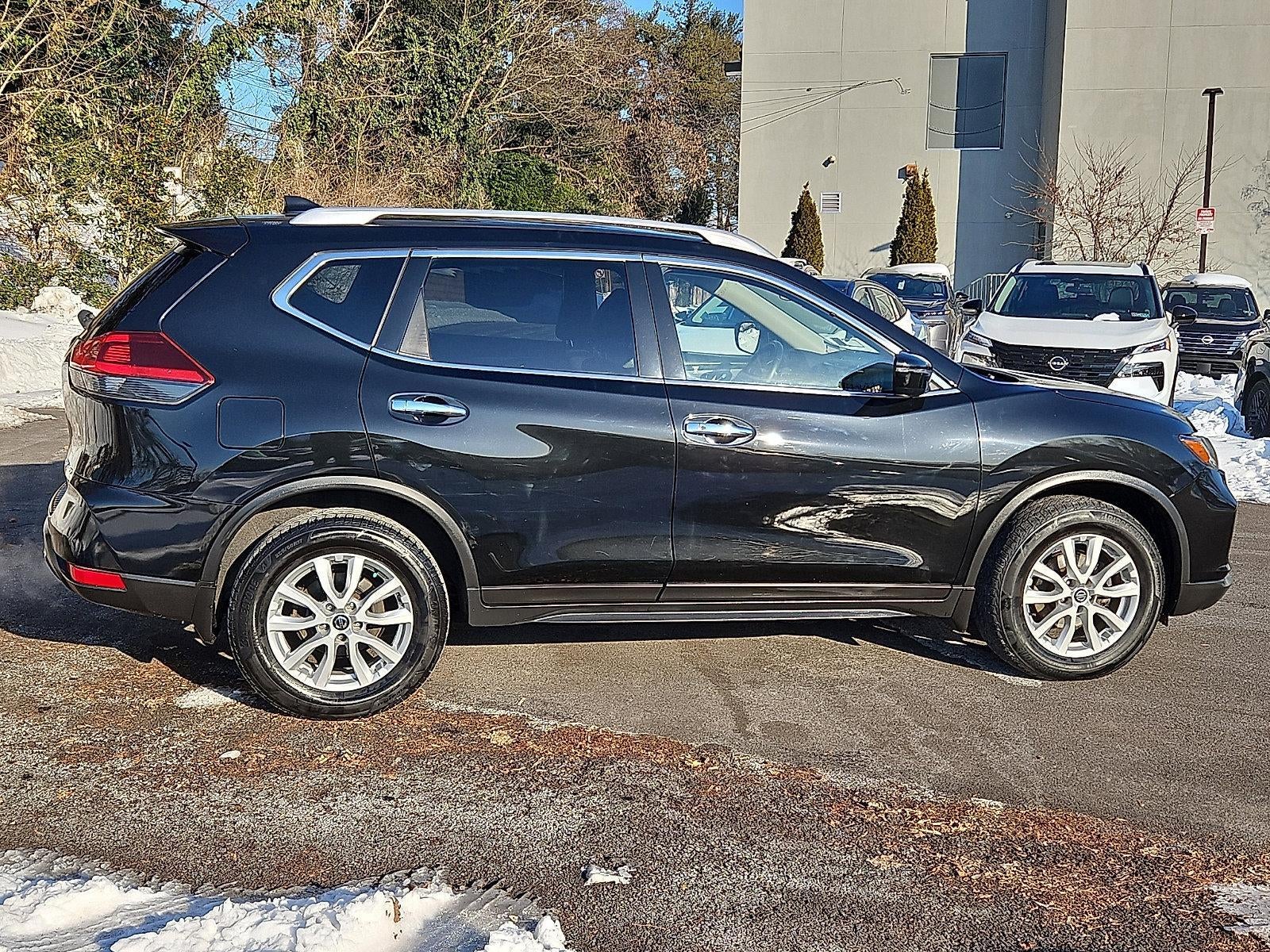 2018 Nissan Rogue SV