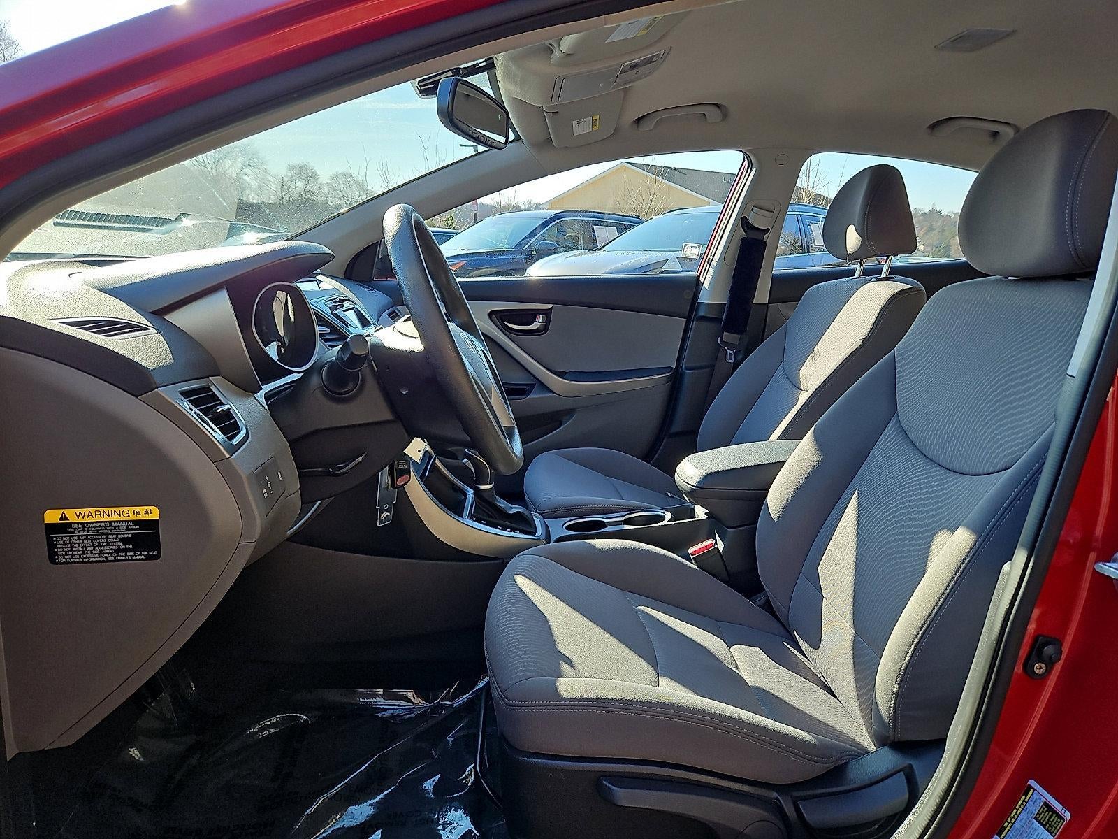 2016 Hyundai ELANTRA 4Dr Sdn Auto SE