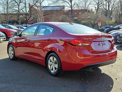 2016 Hyundai ELANTRA 4Dr Sdn Auto SE