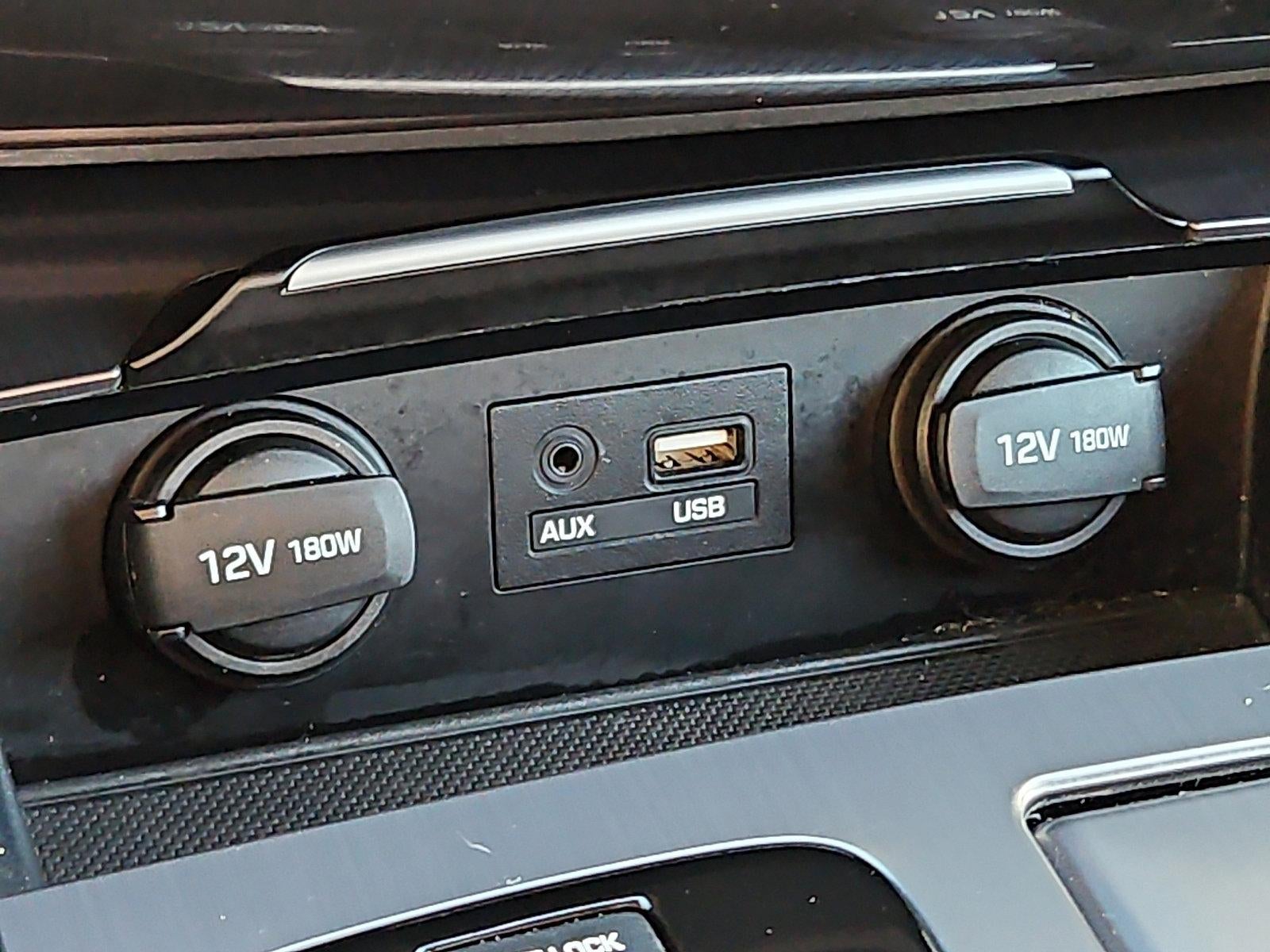 2016 Hyundai GENESIS 4Dr Sdn V6 3.8L AWD