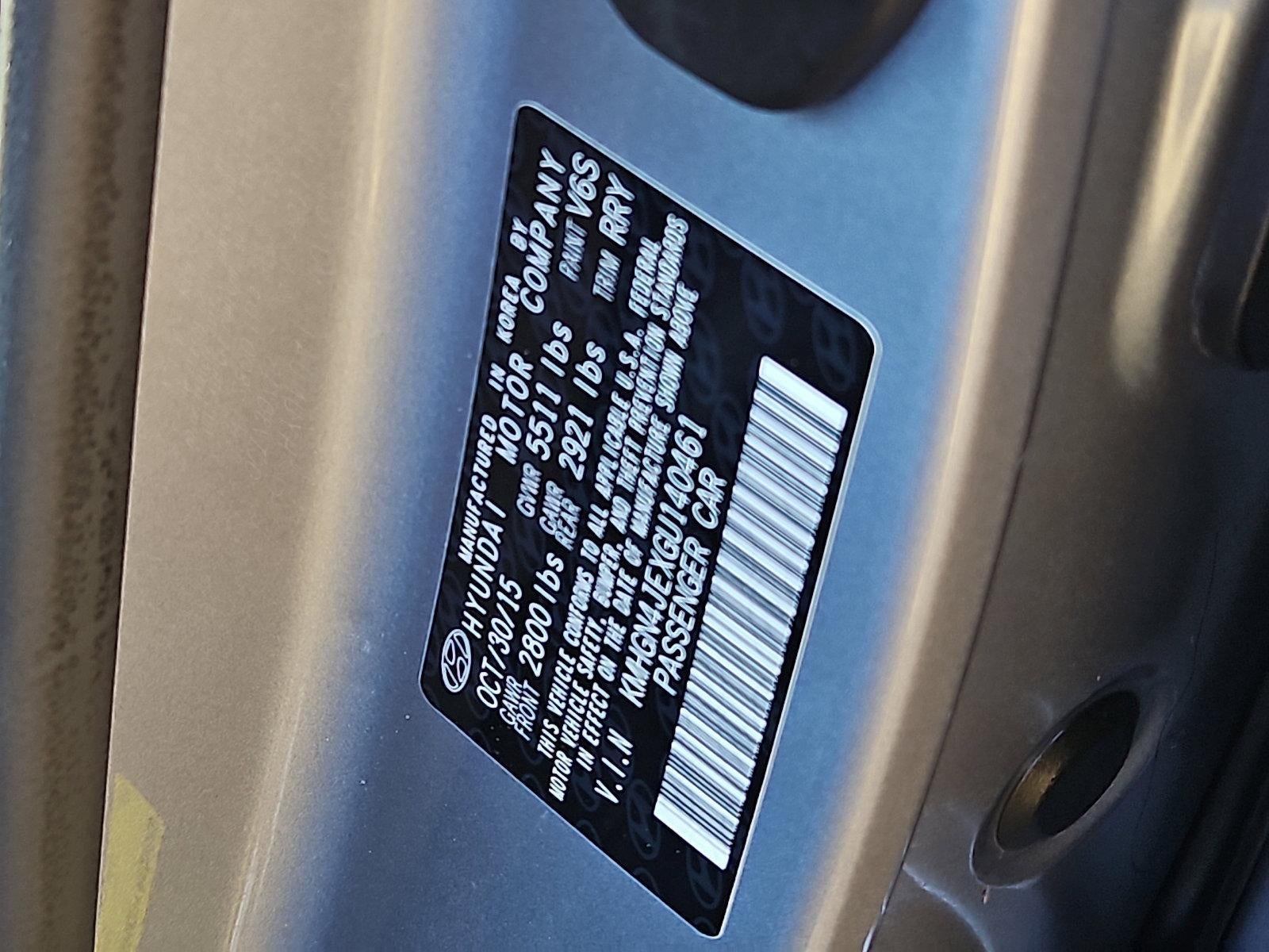 2016 Hyundai GENESIS 4Dr Sdn V6 3.8L AWD