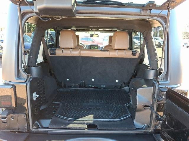 2014 Jeep Wrangler Unlimited 4WD 4dr Sahara
